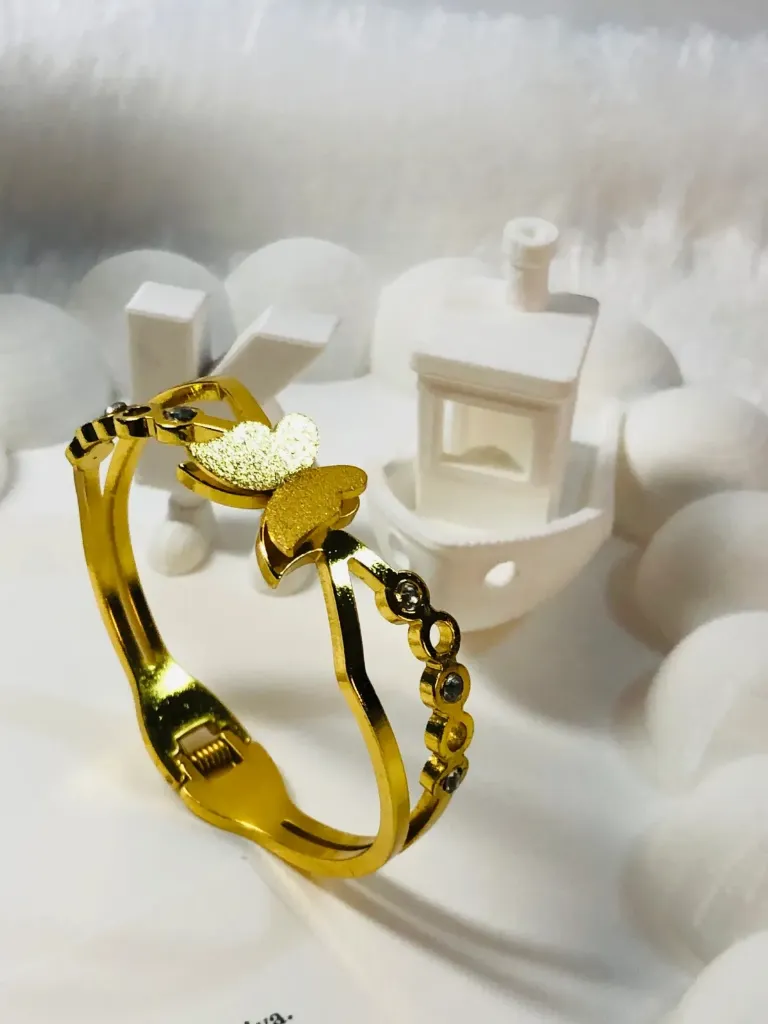 [bng-btr-lux-kds-08] Layered butterfly luxe bangle-(Kids)