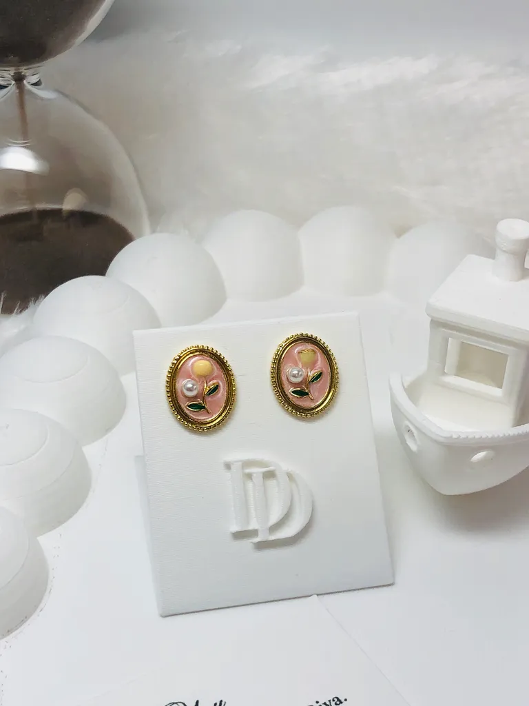 [stud-enml-PchRos] Enamel stud peach rose
