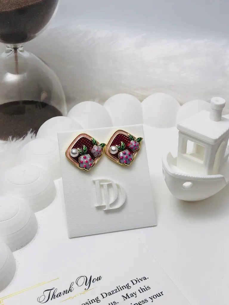 [Stud-Enml-WLa] Enamel stud white and lavender